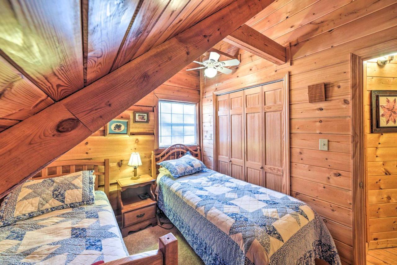 Cozy Tellico Plains Cabin With Large Mountain Creek! Exterior foto